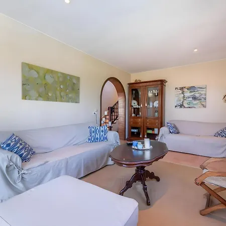 Casa Luisa Holiday home *
